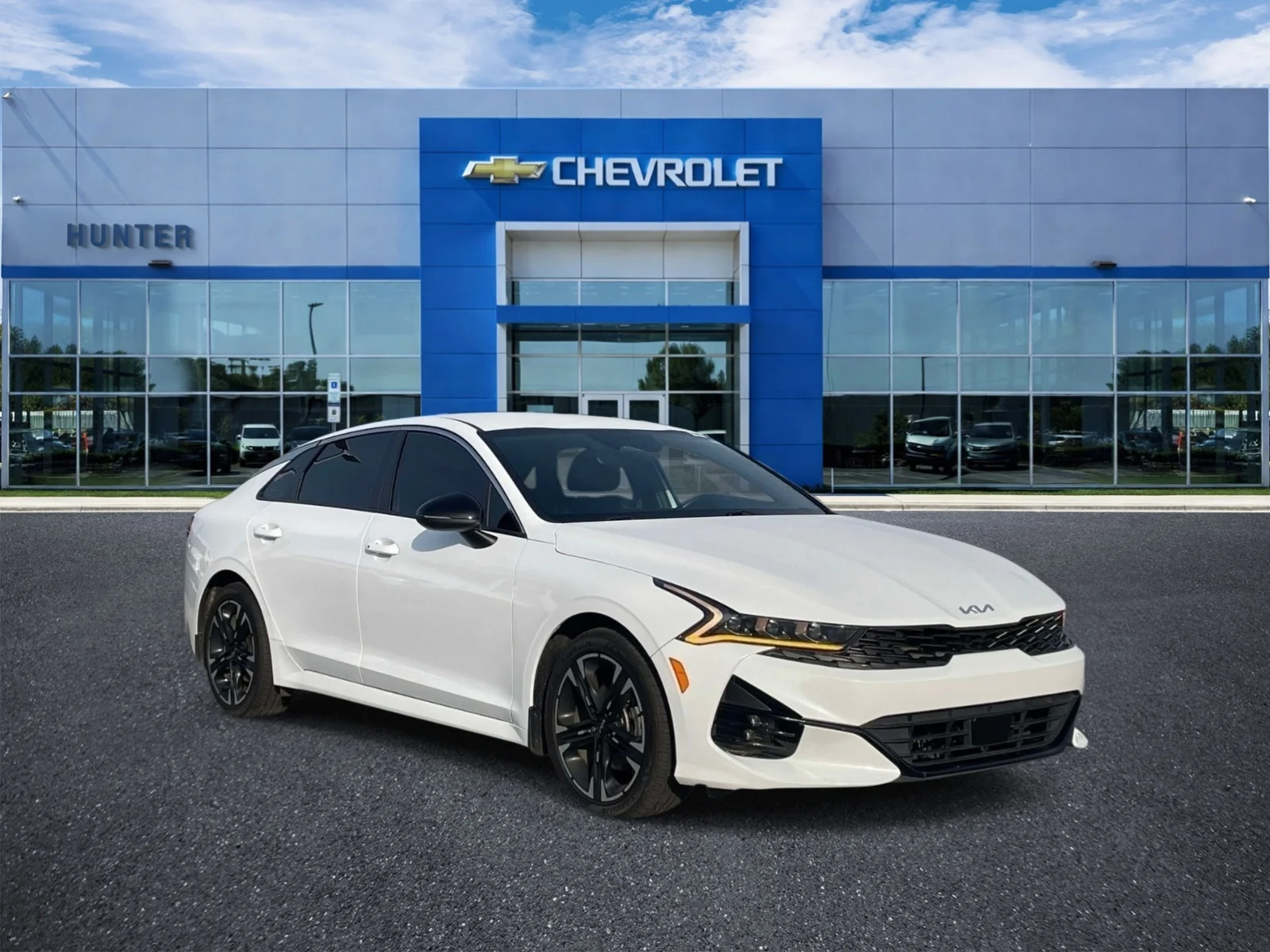 Used 2024 White Kia GT-Line image 1