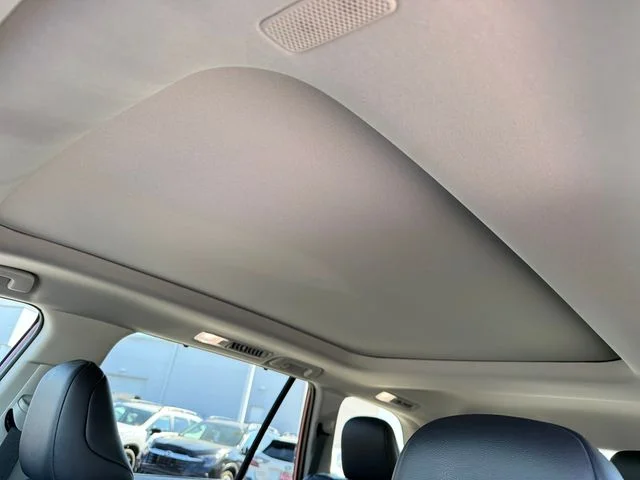 Used 2025 Red Toyota XLE image 17
