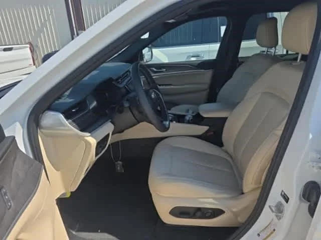 Used 2023 Bright White Clearcoat Jeep Limited image 7