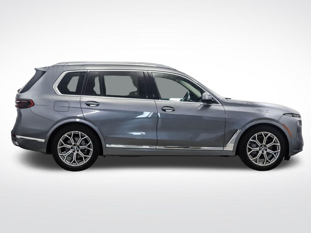 Used 2024 Gray Metallic BMW xDrive40i image 6