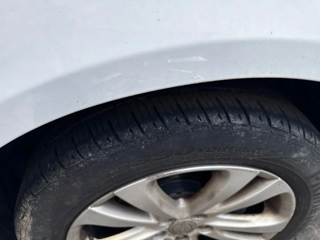 Used 2016 White Chrysler Limited image 16