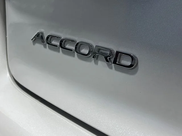 New 2026 White Honda SE image 7