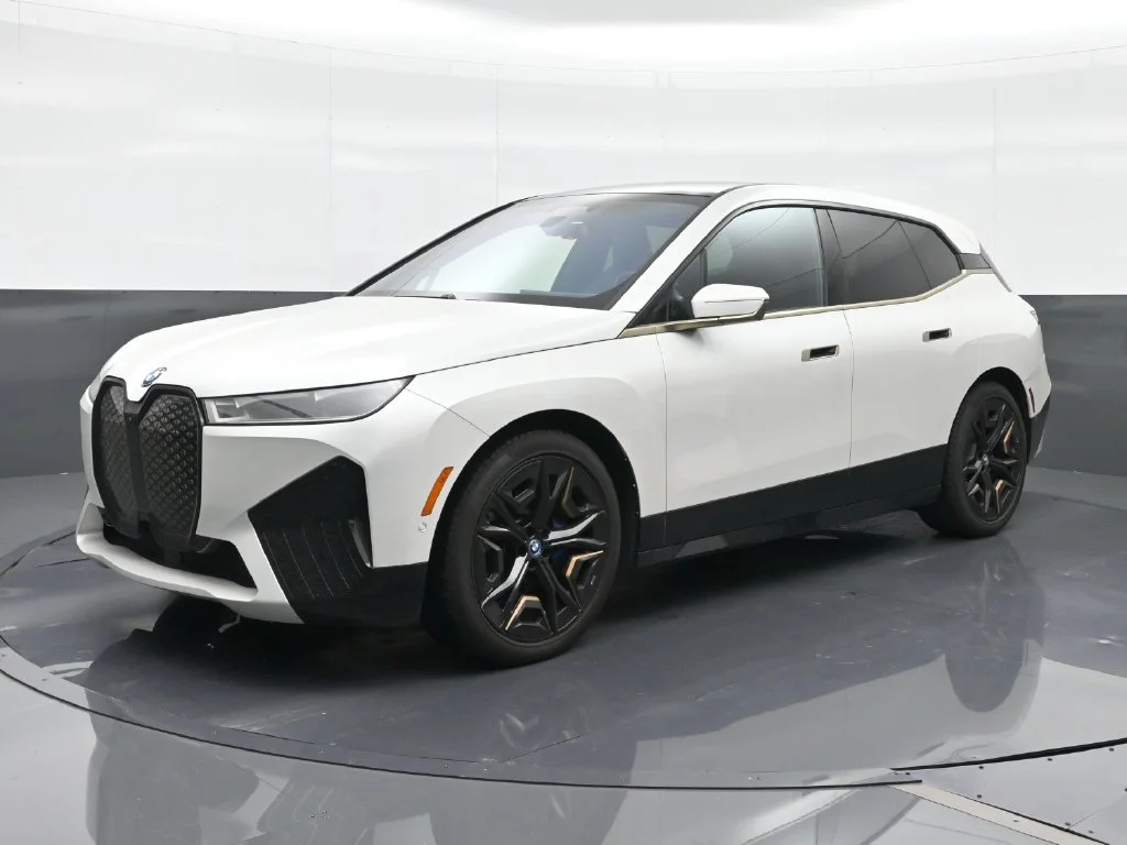 2024 BMW iX