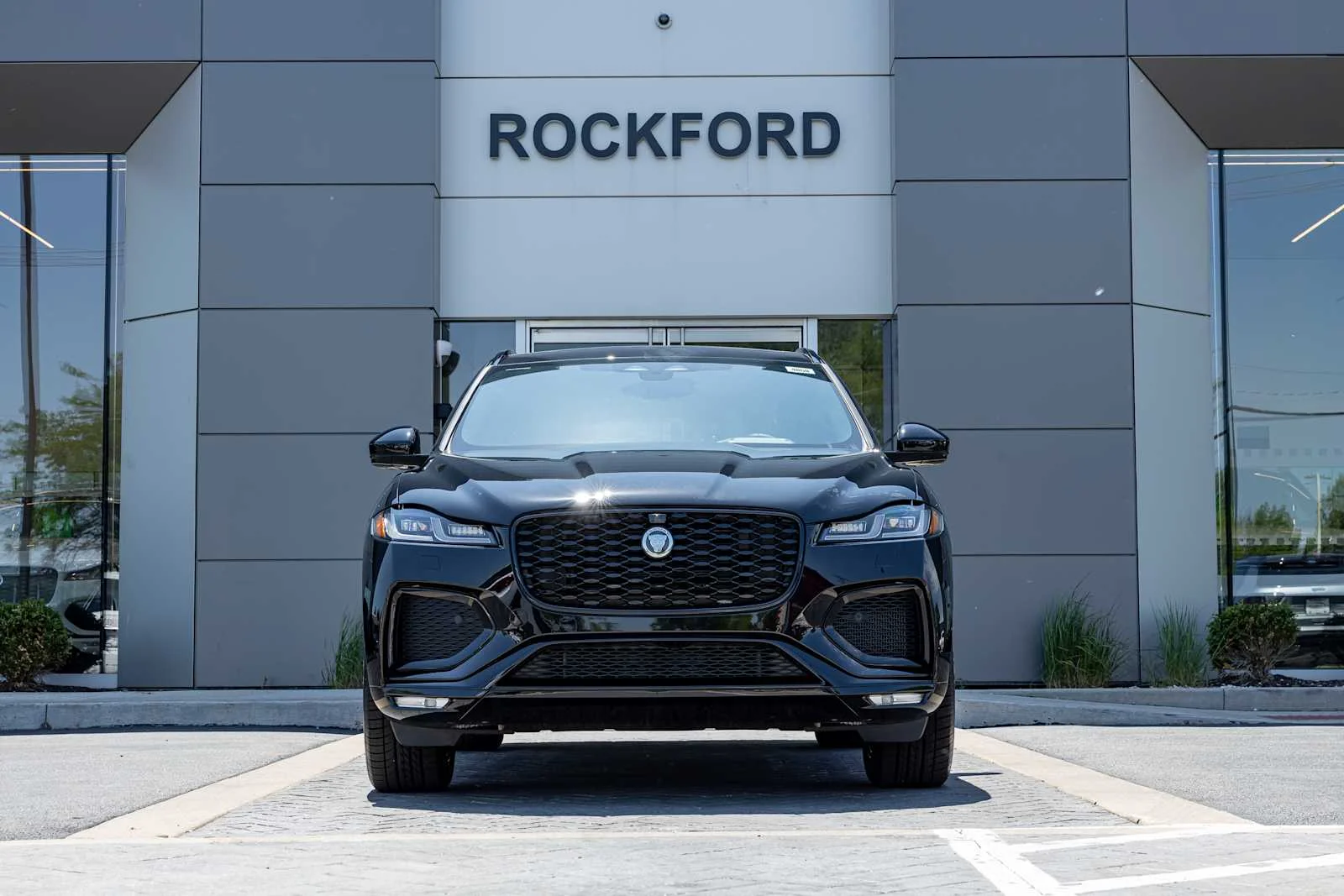 2026 Jaguar F-Pace R-Dynamic S - Photo 8