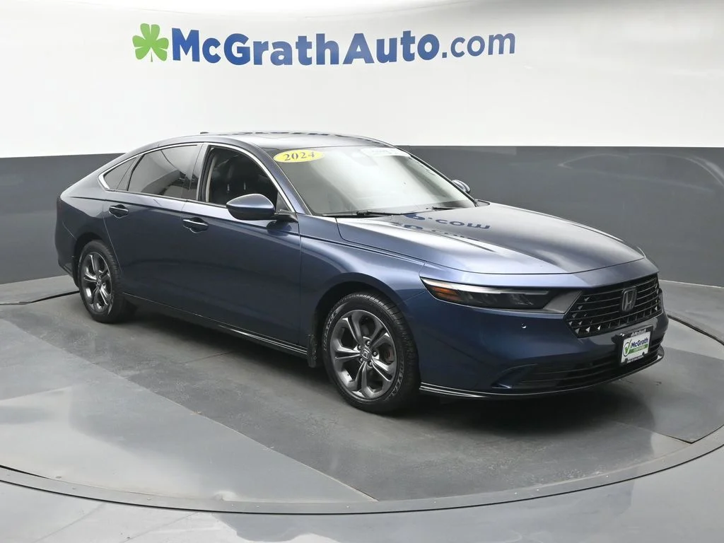 Used 2024 Blue Honda EX-L image 3