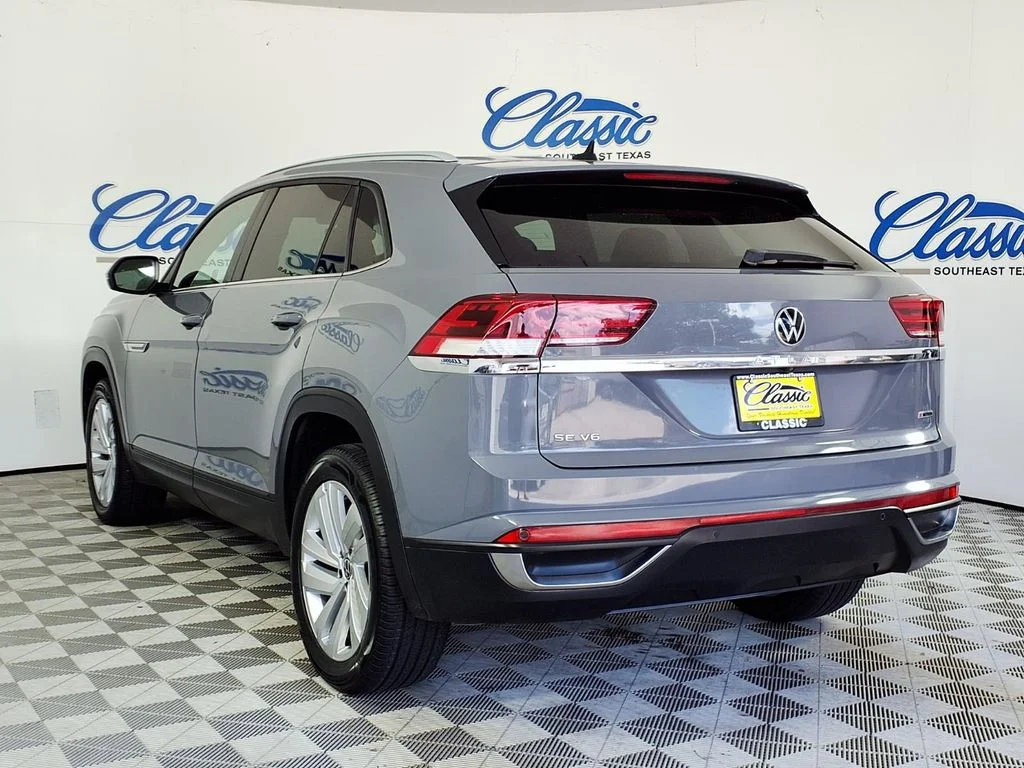Used 2020 Gray Volkswagen 3.6L V6 SE w/Technology image 2