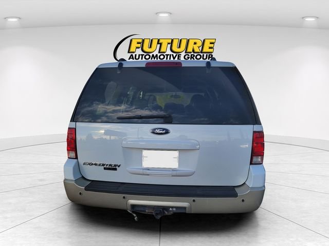 Used 2005  Ford Eddie Bauer image 4