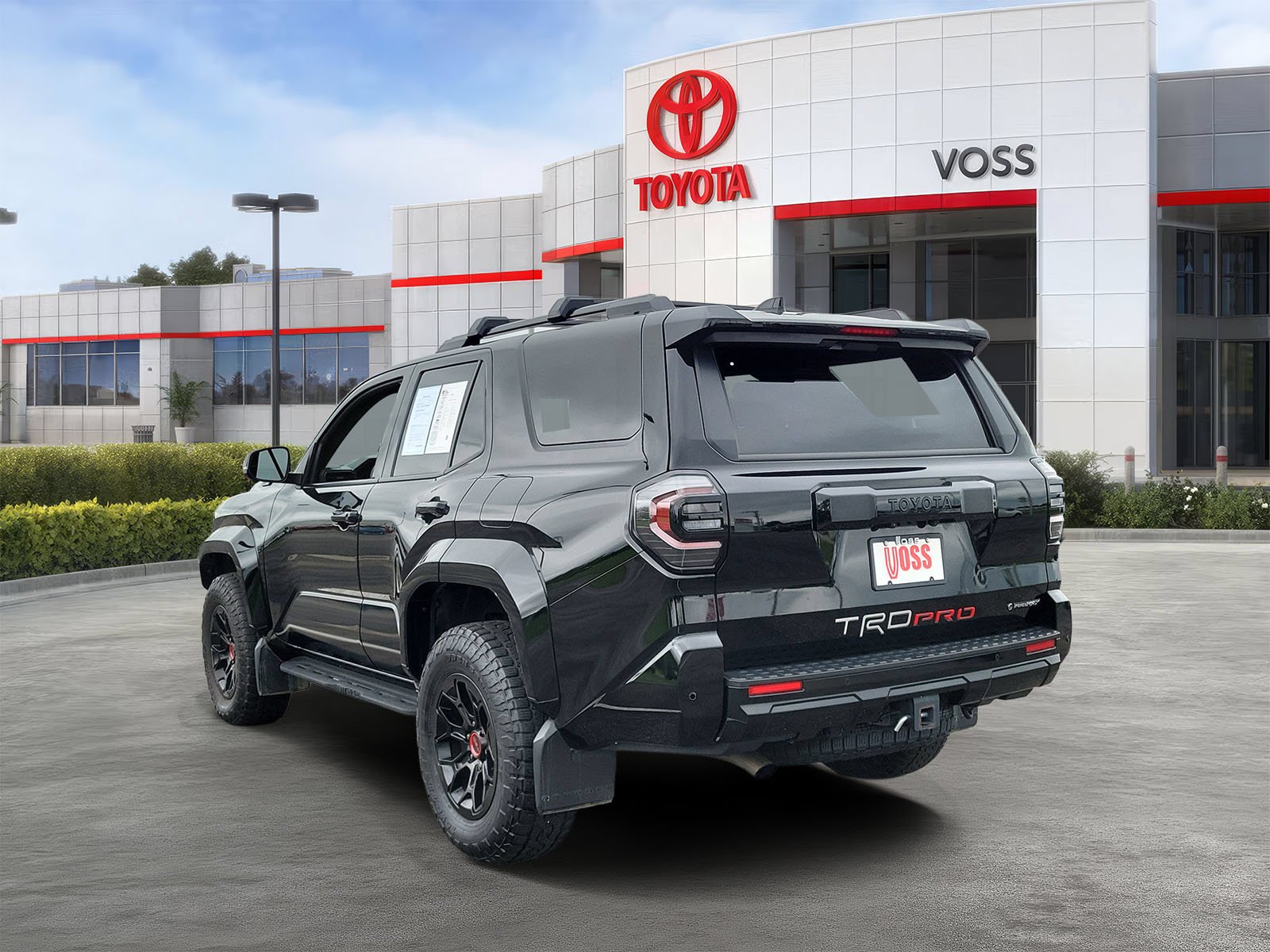 2025 Toyota 4Runner TRD Pro HV, photo 2 of 12