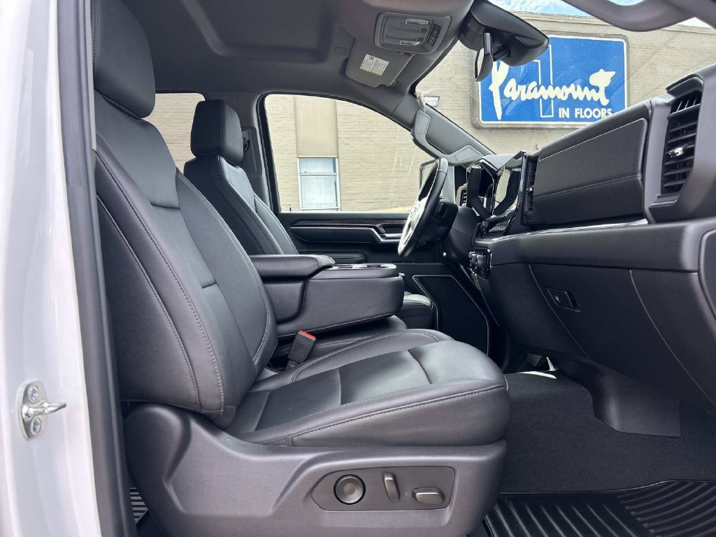 Used 2026 White Chevrolet LTZ image 20