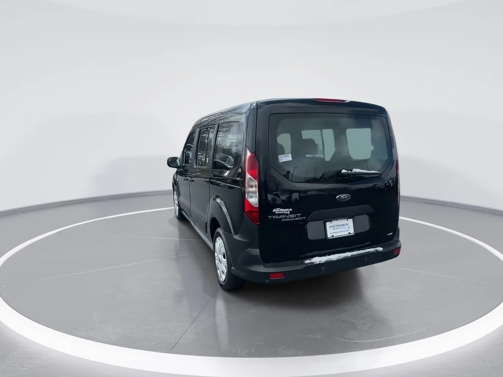 Used 2022 Black Ford XL image 7