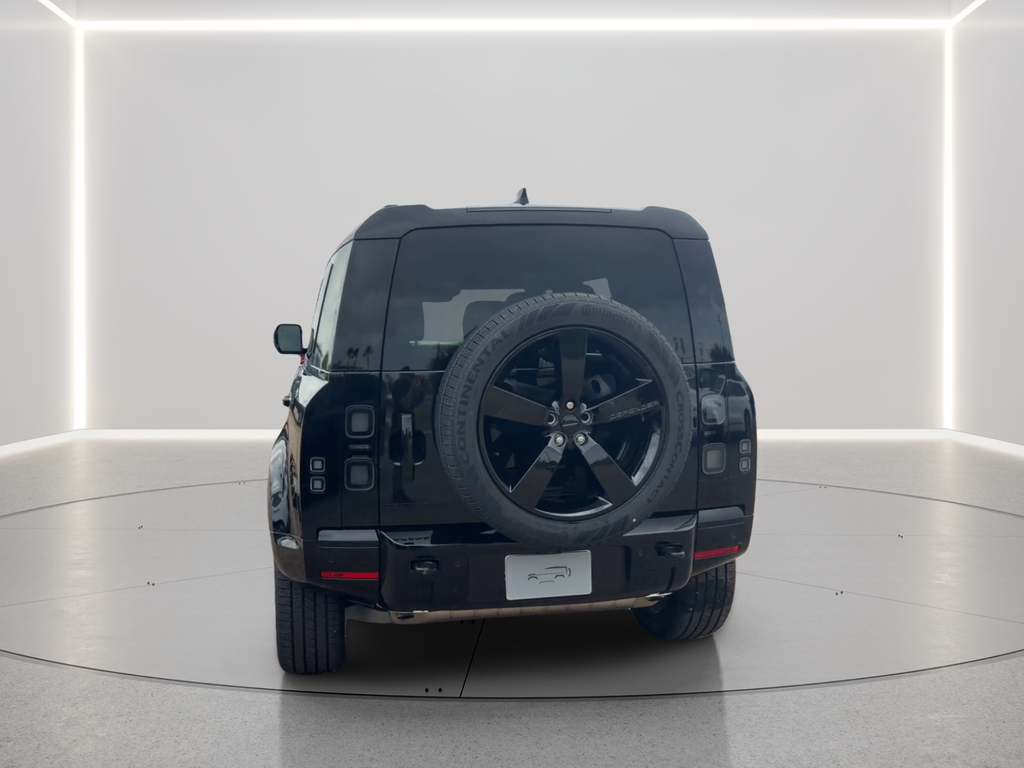 New 2026 Santorini Black Land Rover X-Dynamic SE image 6