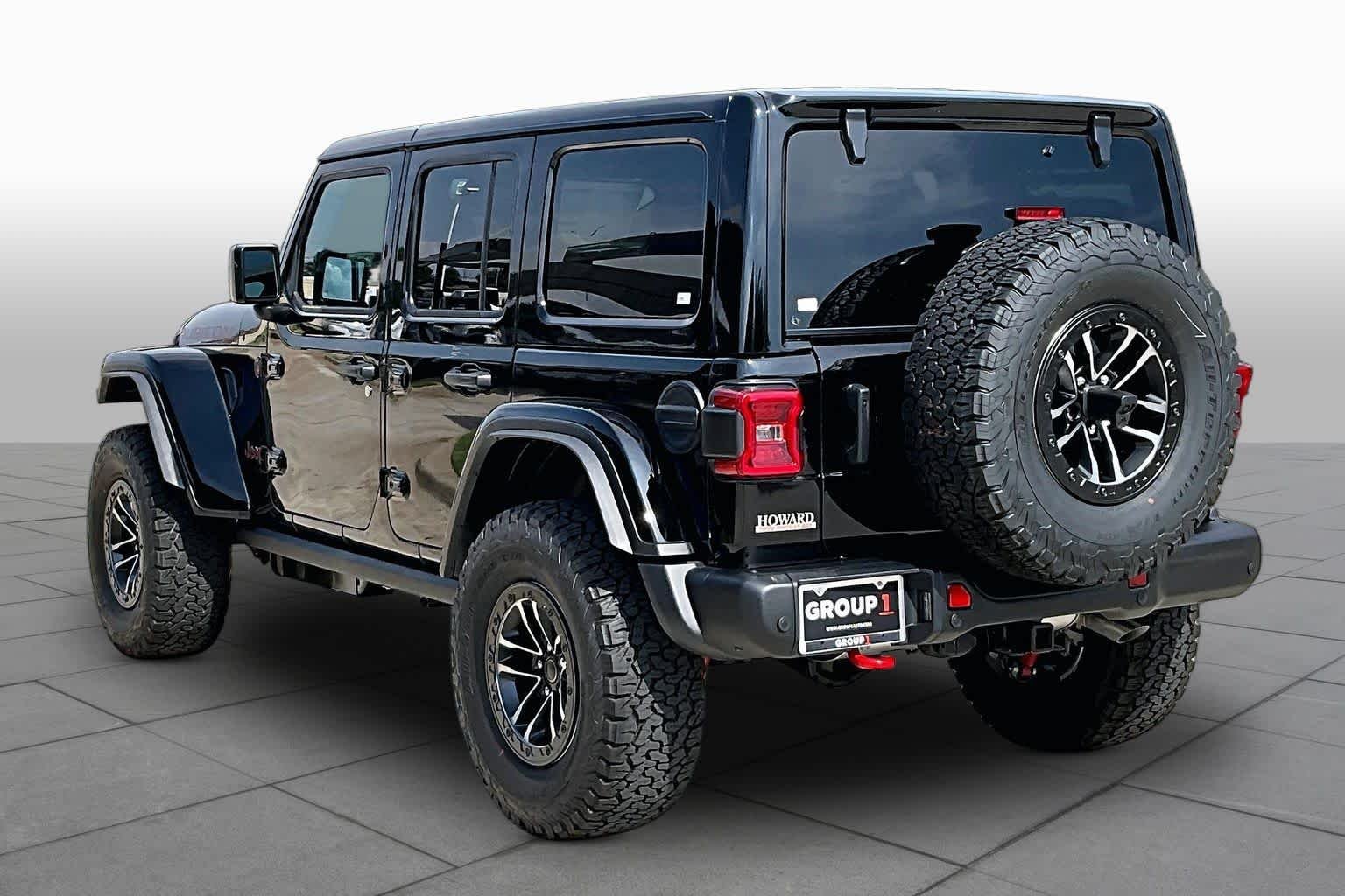 New 2027 Black Clear-Coat Paint Jeep Rubicon X image 13