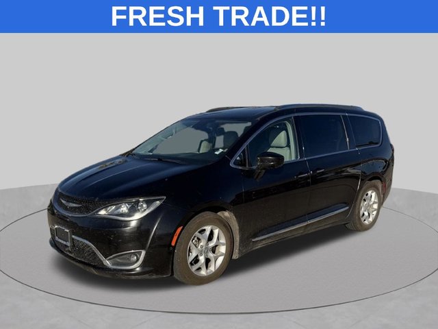 2017 Chrysler Pacifica Touring L Plus