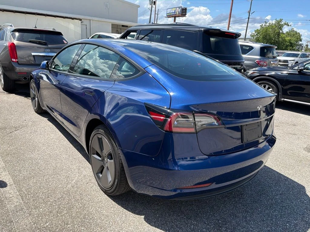 Used 2023 Blue Tesla Base image 4