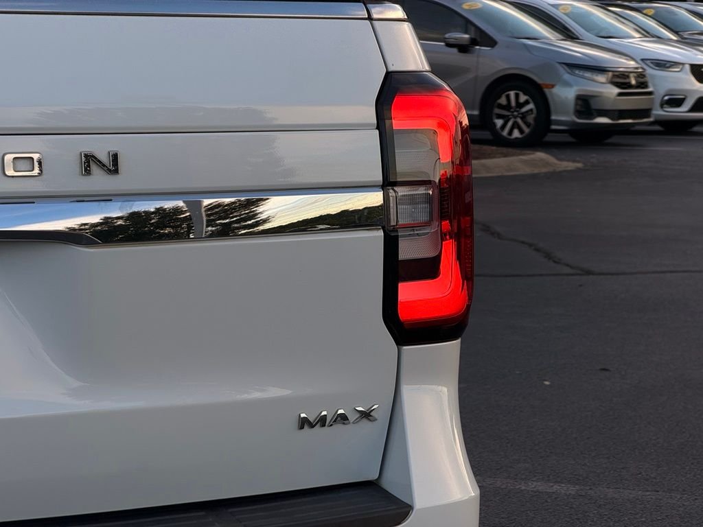 Used 2022 White Ford Limited image 15