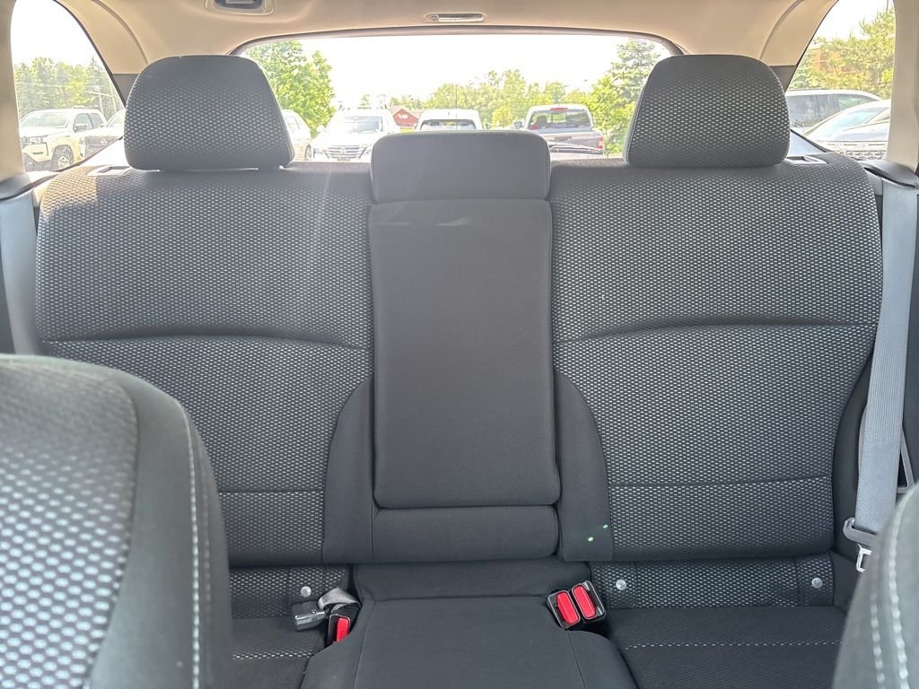 Used 2017 Gray Subaru 2.5i Premium image 30