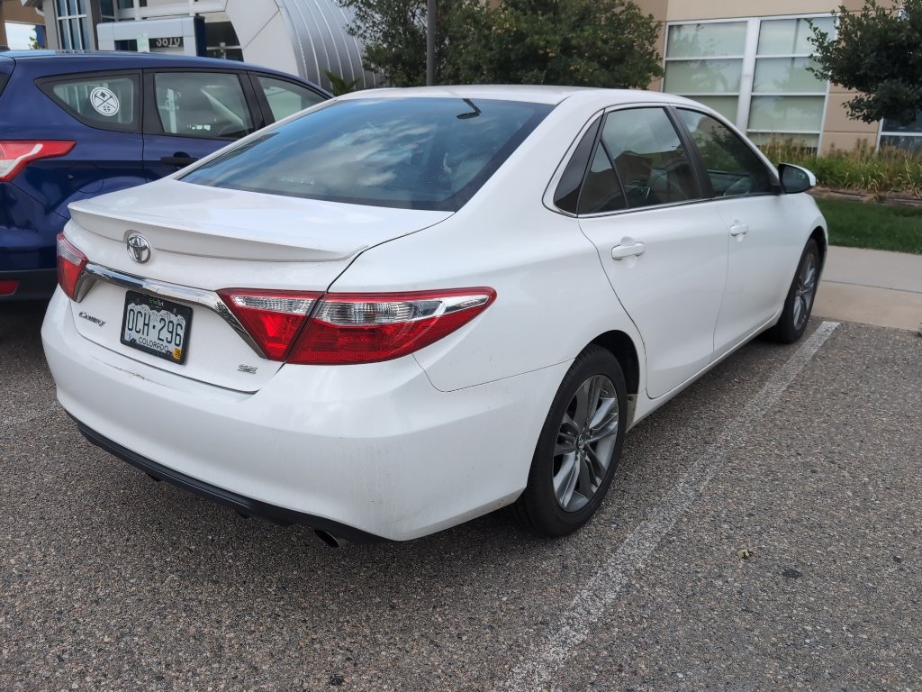 Used 2017 White Toyota  image 3