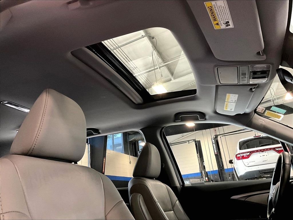Used 2019 Gray Honda EX-L image 23