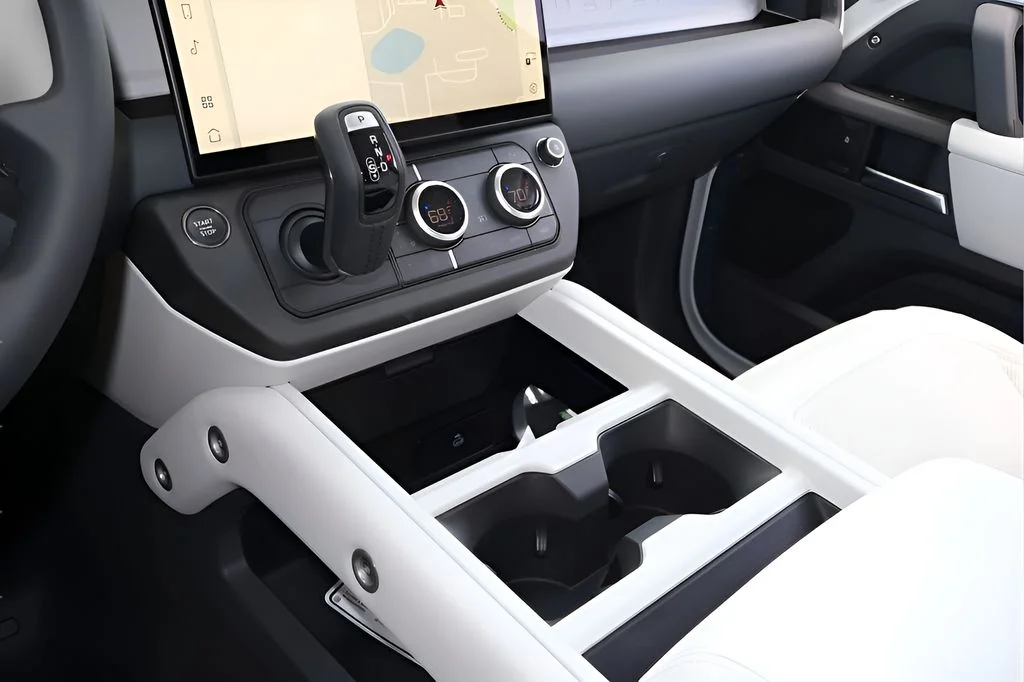 New 2026 Fuji White Land Rover X-Dynamic SE image 26