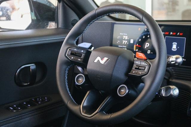 2025 Hyundai IONIQ 5 N - Photo 15