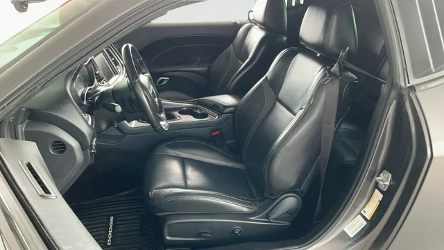 Used 2016 Gray Dodge R/T image 19