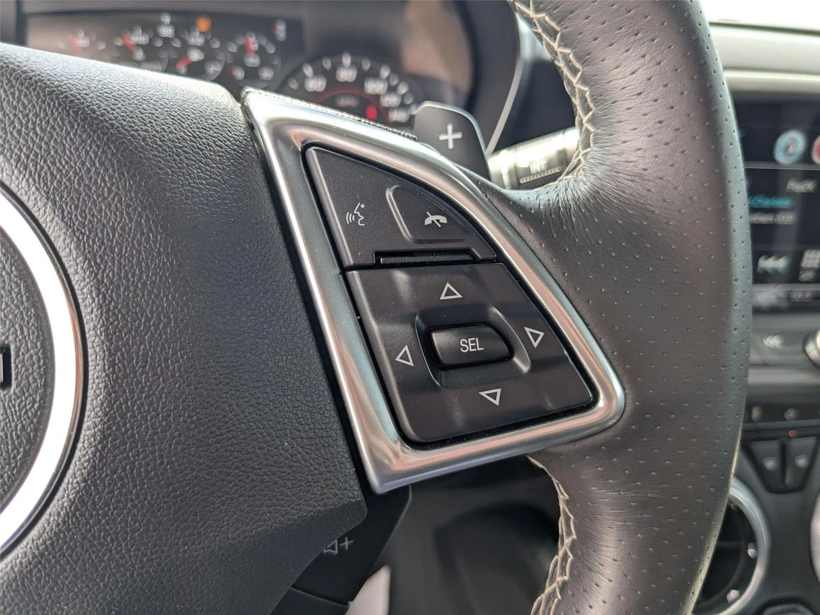 Used 2017 Summit White Chevrolet 1SS image 17