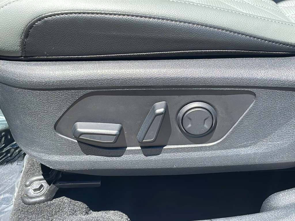 Certified Used 2024 Black Kia X-Line image 18