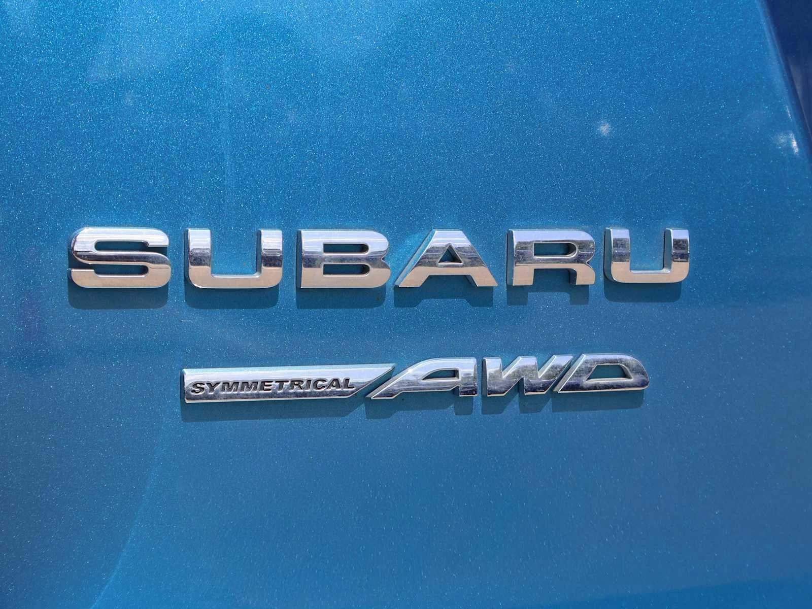 Used 2017 Island Blue Pearl Subaru  image 11