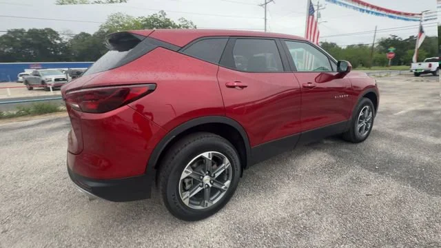 2025 Chevrolet Blazer 2LT - Photo 8