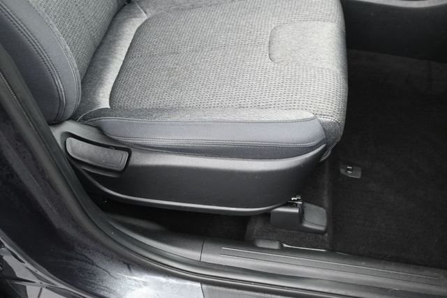 Used 2023 Gray Hyundai SEL image 32