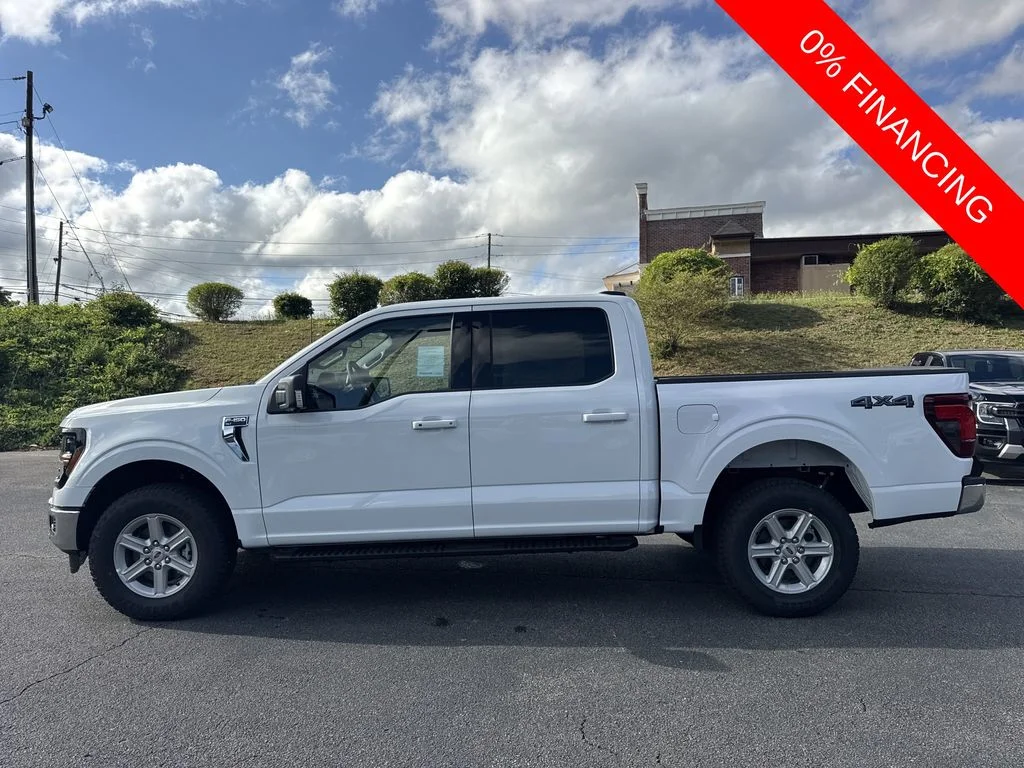 New 2026 White Ford XLT image 4
