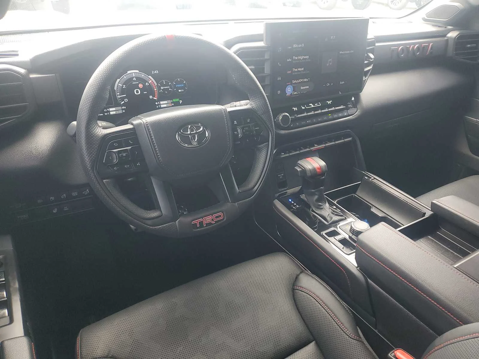 Used 2025  Toyota SR5 image 17