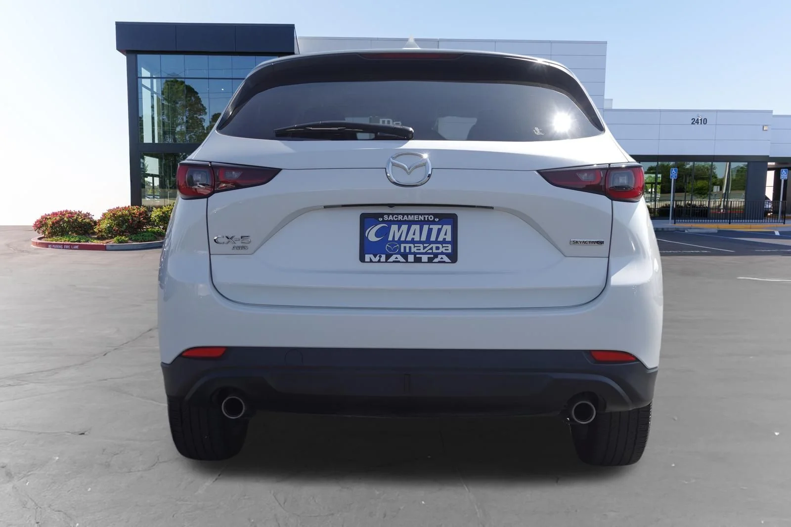 Certified Used 2025 Rhodium White Metallic Mazda 2.5 S Carbon Edition image 5