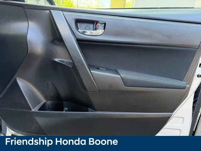 Used 2018 Silver Toyota LE image 36