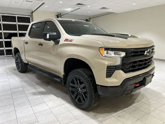 Used 2022 Beige Chevrolet LT Trail Boss image 7