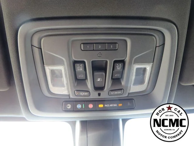 Used 2021 Black GMC AT4 image 29
