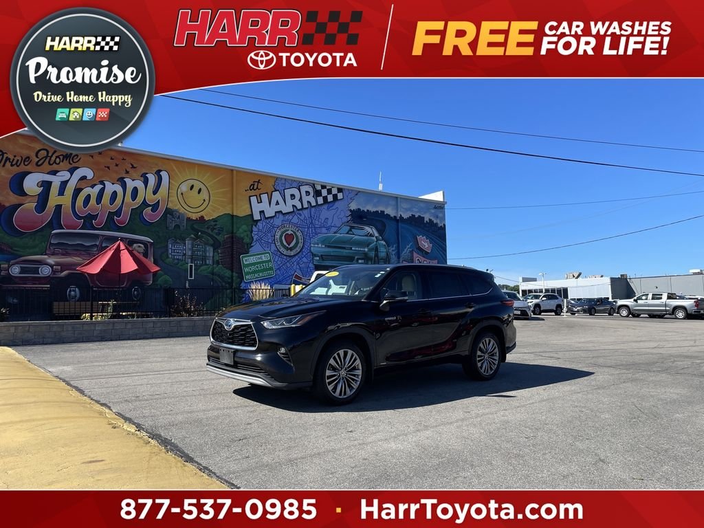 Used 2021 Black Toyota Platinum image 1