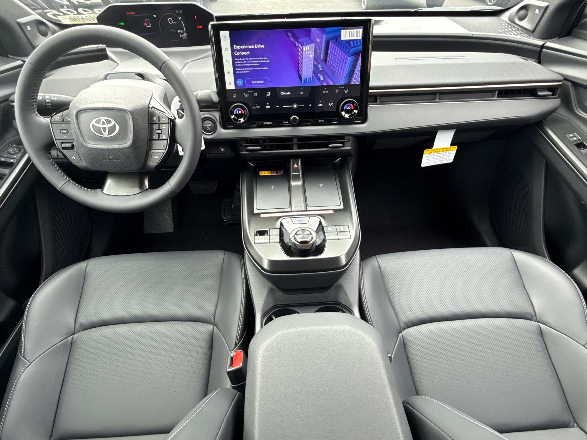 New 2026 Wind Chill Pearl with Midnight Black Metallic roof <sup>1</sup> Toyota  Limited image 21