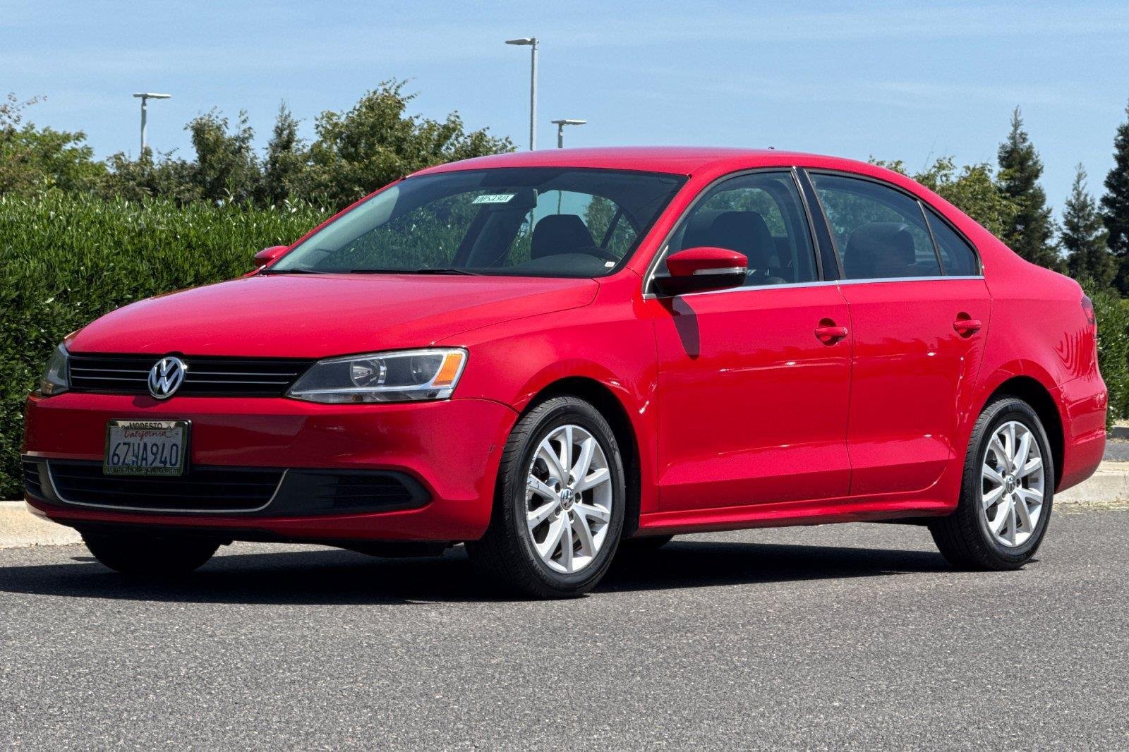 Used 2013 Tornado Red Volkswagen SE w/Convenience image 7