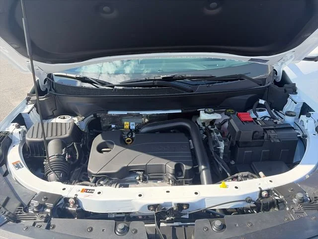 New 2027 Summit White Chevrolet LT image 28