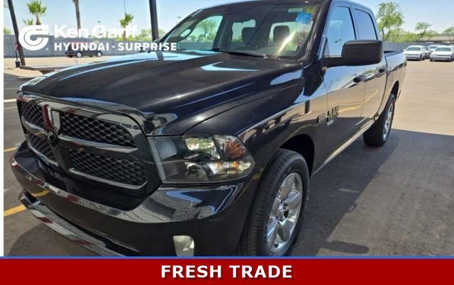 2019 RAM 1500 Classic Express Crew Cab 4x4 5'7's photo