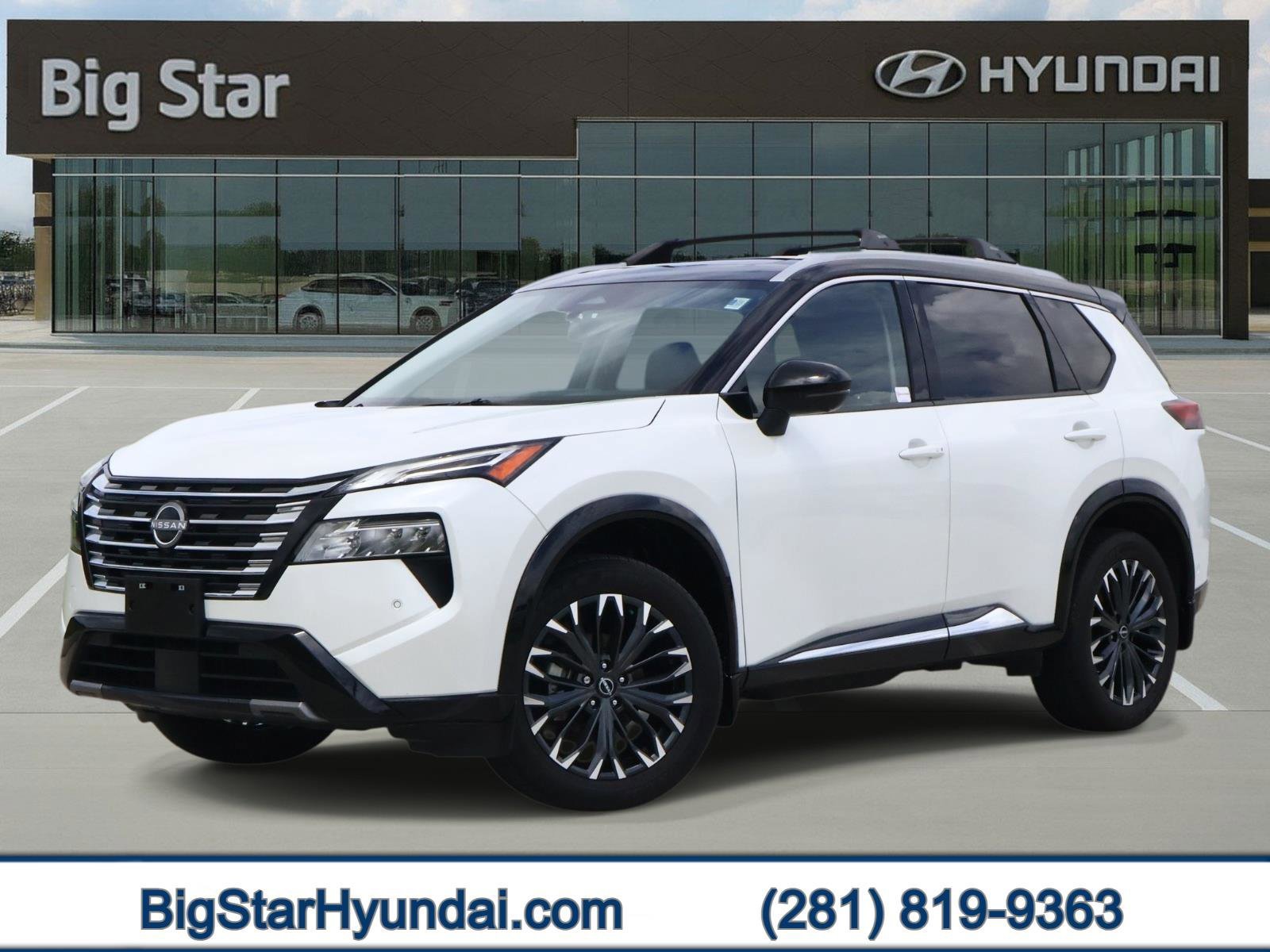 Used 2025 Everest White Pearl/Super Black Nissan Platinum image 1