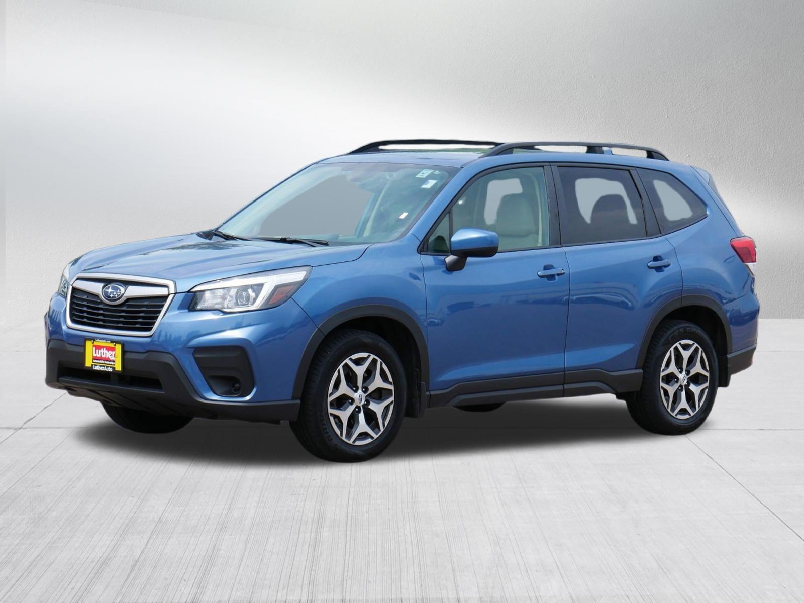 Used 2019 Horizon Blue Pearl Subaru Premium image 3