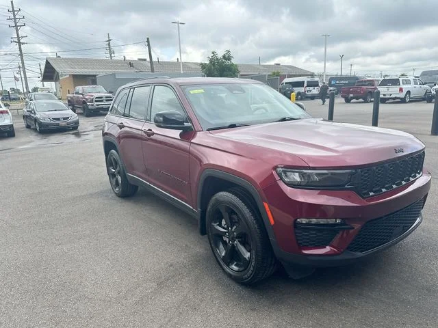 Used 2023 Red Jeep Limited image 11