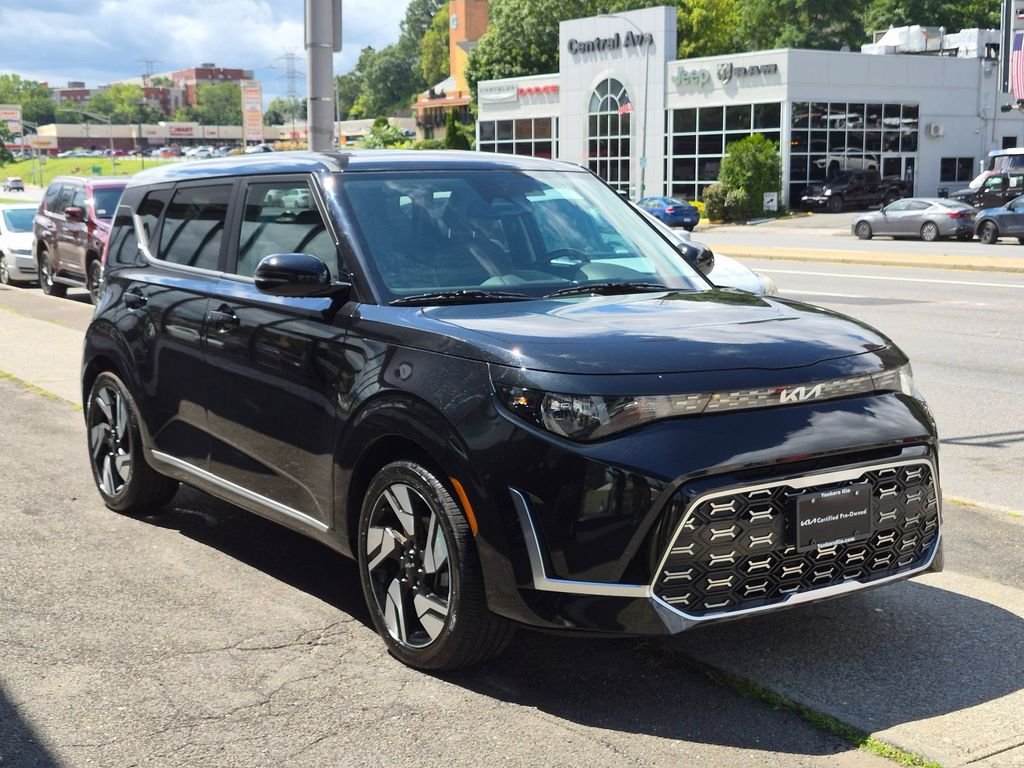 Used 2023 Black Kia GT-Line image 4