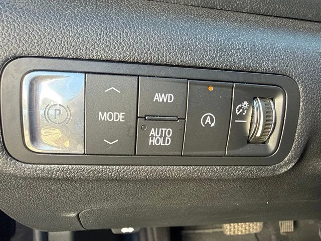 Used 2026 Black GMC Elevation image 15