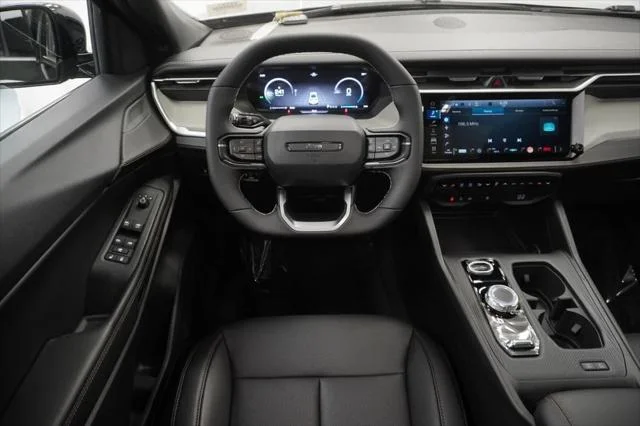 New 2026 Diamond Black Crystal Pearl-Coat Exterior Paint Jeep Limited image 19