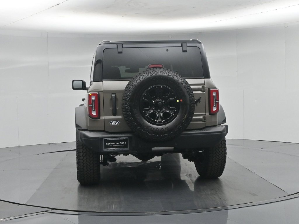 New 2026 Marsh Gray Ford Badlands image 24