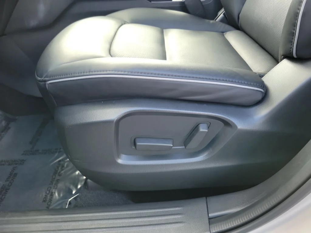 2025 Mazda CX-5 S Select Package - Photo 12