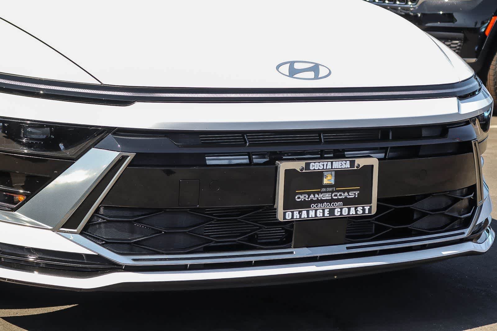 Used 2026 Serenity White Hyundai SEL Sport image 9